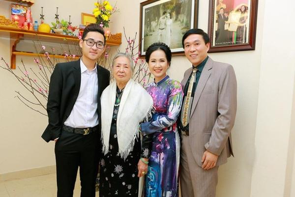 Trên phim là mẹ chồng quá quắt, ngoài đời chẳng con dâu nào sợ-4