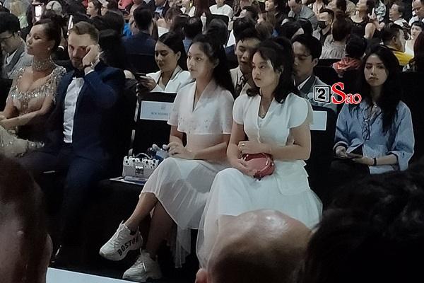 Thúy Hạnh tụt hạng nhan sắc trước 2 ái nữ trổ mã xinh đẹp-11