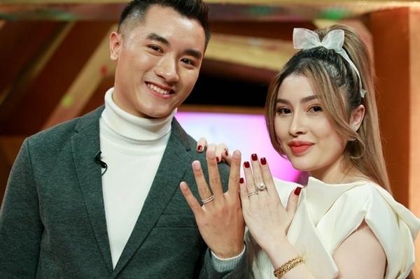 Phi công sa lưới, quyết cưa đổ chị gái gốc Hoa sau đêm ngủ chung-5