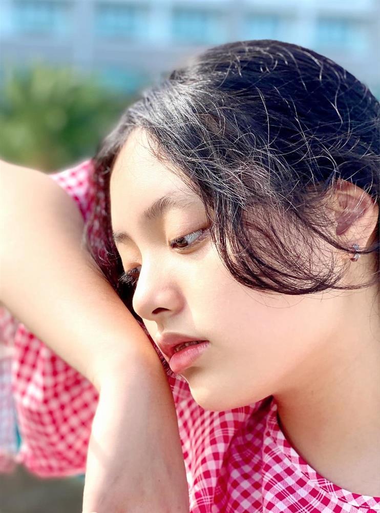 Thúy Hạnh bị chê để con chân đầy sẹo dự show thời trang-7