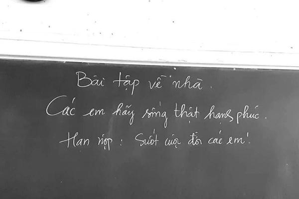 Check-in bá đạo ngày bế giảng: Không có hài nhất, chỉ có hài hơn-8