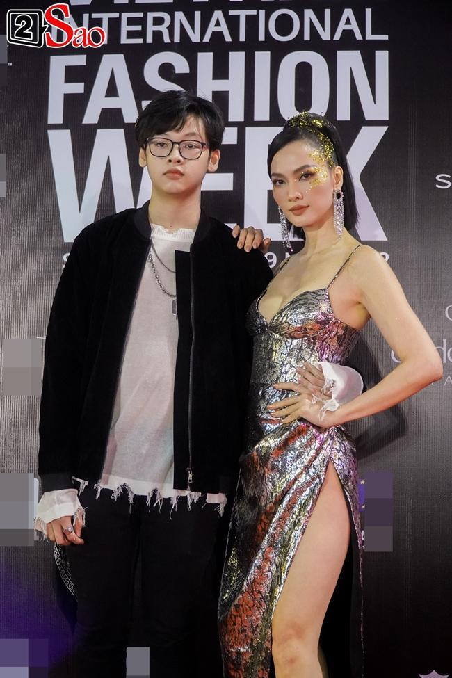 Chiều cao Anh Thư tính cả guốc cũng không bằng quý tử 15 tuổi-2