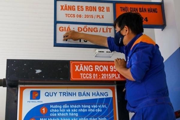 Giá xăng có thể tiếp tục tăng, vượt mốc 31.000 đồng/lít?-1