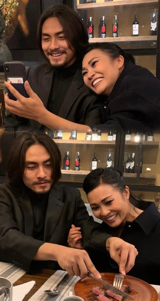 Phương Thanh và tình trẻ kém 20 tuổi đi dép đôi 10k-4