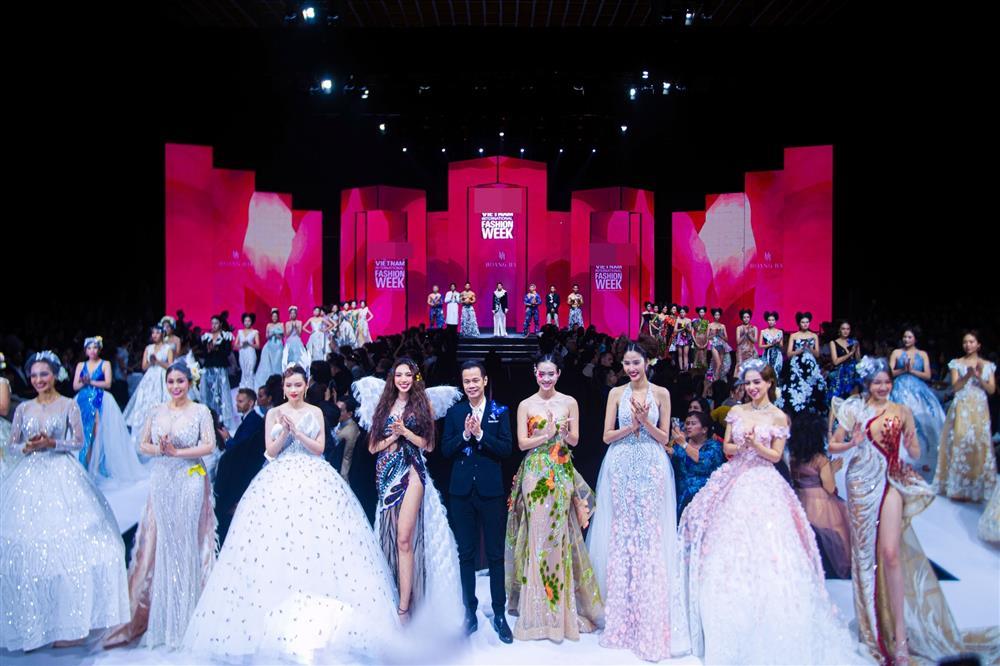 Thanh Hà diễn thời trang nhưng mất tích bí ẩn-4