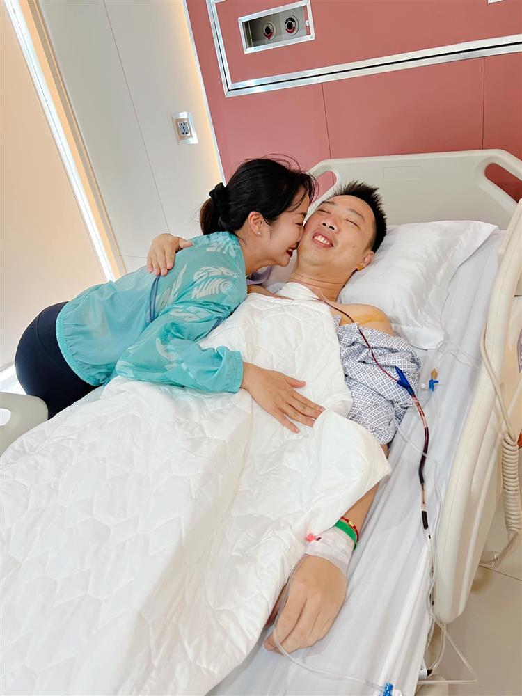 Chồng Ốc Thanh Vân nhập viện mổ u, tình hình ra sao?-2