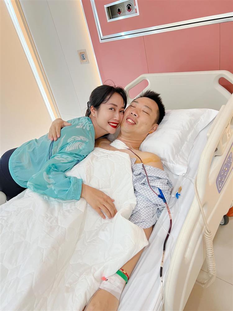 Chồng Ốc Thanh Vân nhập viện mổ u, tình hình ra sao?-3