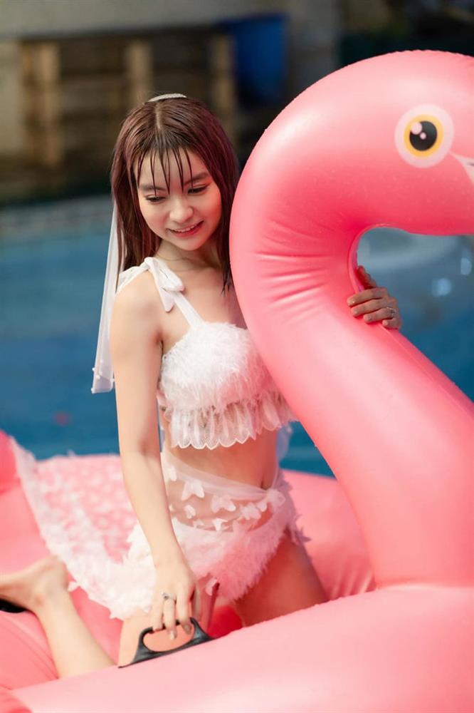 Huỳnh Anh ghen ra mặt khi bạn gái hơn 6 tuổi đăng ảnh áo tắm-6