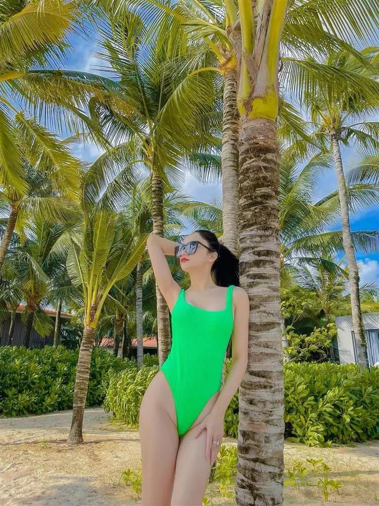 Mạc Văn Khoa, Kim Lý ghen ra mặt khi vợ tung ảnh hở lên mạng-4