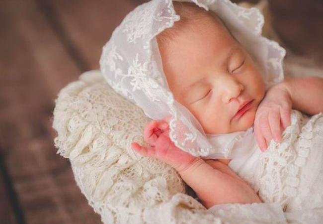 Cận cảnh nhan sắc vợ Châu Kiệt Luân sau sinh con lần 3-1