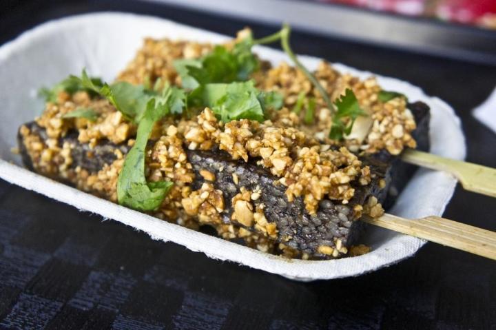 Tưởng kem que hóa ra là bánh tiết lợn độc đáo nhất xứ Đài-2