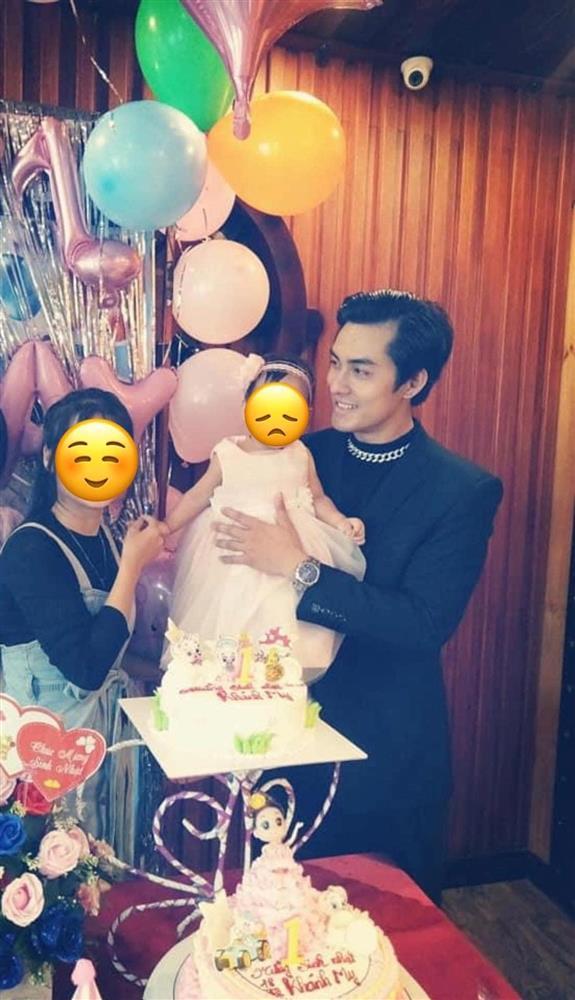 Phi công trẻ Phương Thanh bị tung bộ ảnh đàng hoàng vợ con?-8