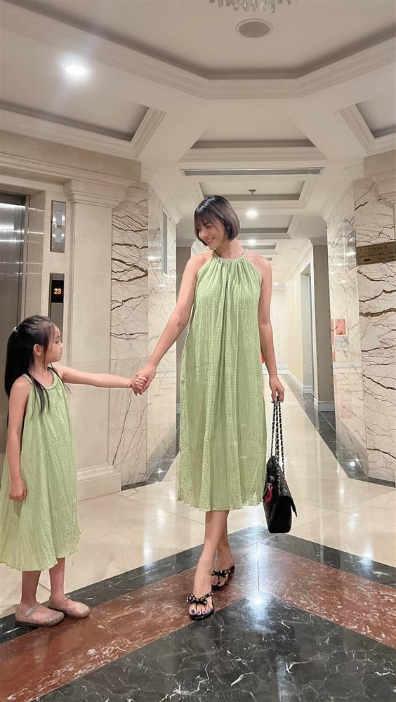 Sao Việt hôm nay 1/6: Dàn celeb thi nhau khoe ảnh ấu thơ-12