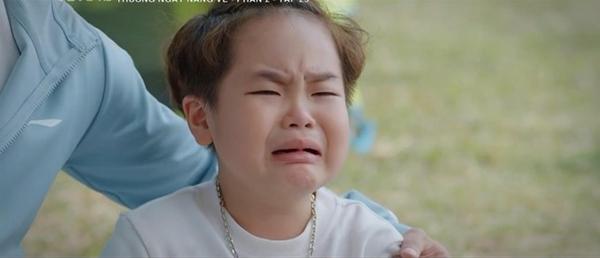 Cảnh con cái khóc chết lặng khi bố mẹ ly hôn trên màn ảnh Việt-3