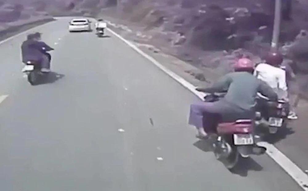 Chủ tịch nước gửi Thư khen anh Đinh Văn Chiến dũng cảm cứu người-1