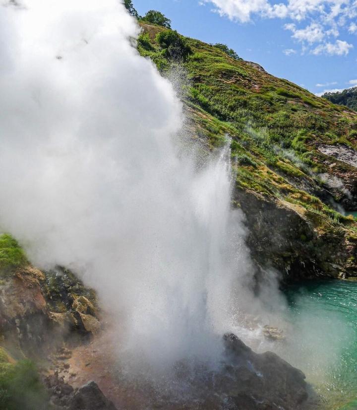 Thung lũng sở hữu những ngọn đồi khói trắng đẹp như tranh-6