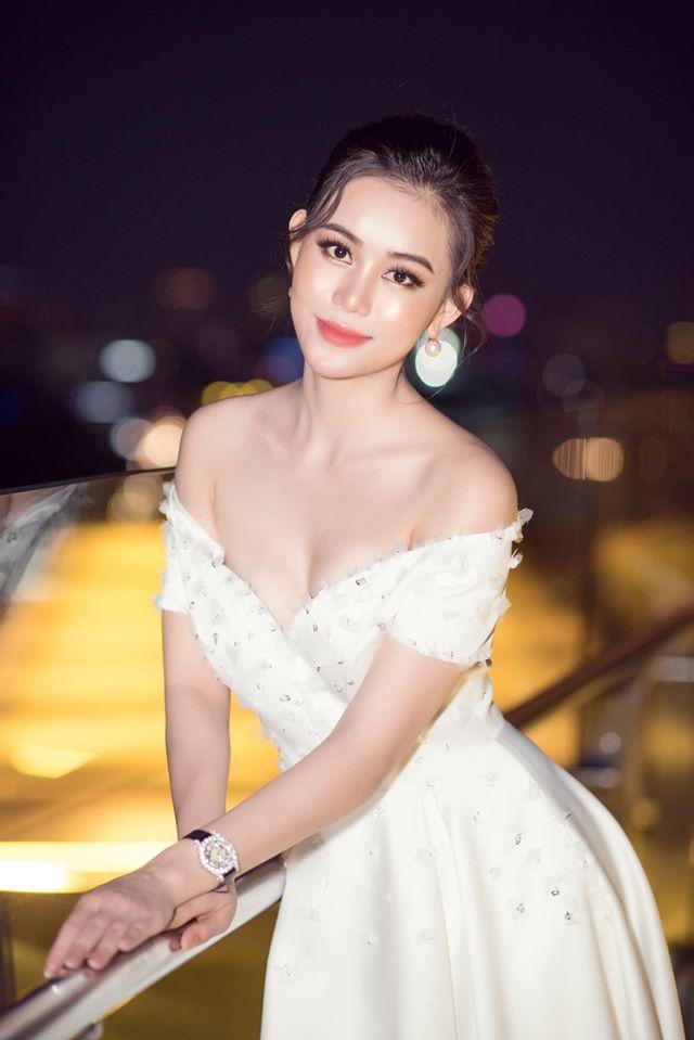 Xuất hiện thánh đụng hàng Cao Thùy Trang, liệu thắng được ai?-13