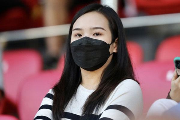 Nhan sắc đổi khác của Viên Minh sau gần 2 năm lấy Công Phượng-14