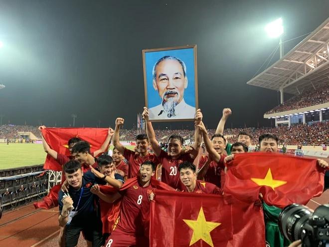 Đội trưởng U23 Bùi Hoàng Việt Anh: Chàng trai sợ nước mắt của mẹ-6