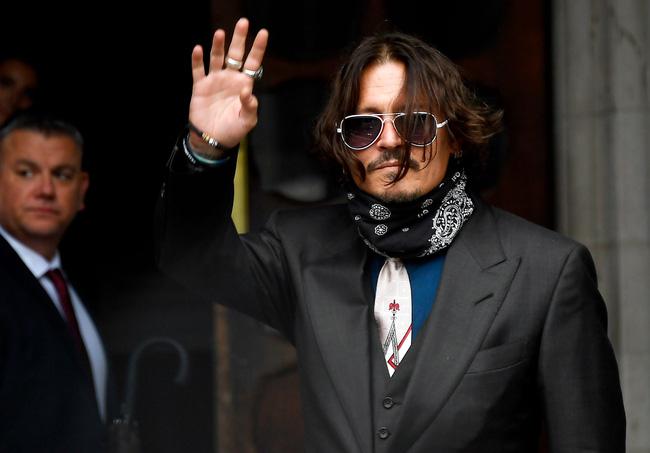 Johnny Depp thắng kiện Amber Heard: 'Tôi cảm thấy bình yên'