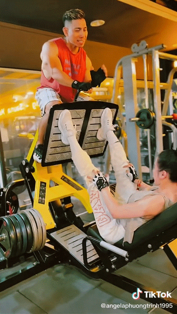 Gymer xịn cũng ngả mũ nhìn Angela Phương Trinh nâng tạ 260kg-2