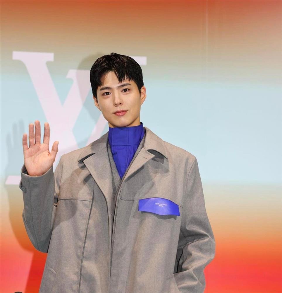 Binz bị chê phèn khi dự show Louis Vuitton cùng Soobin-8