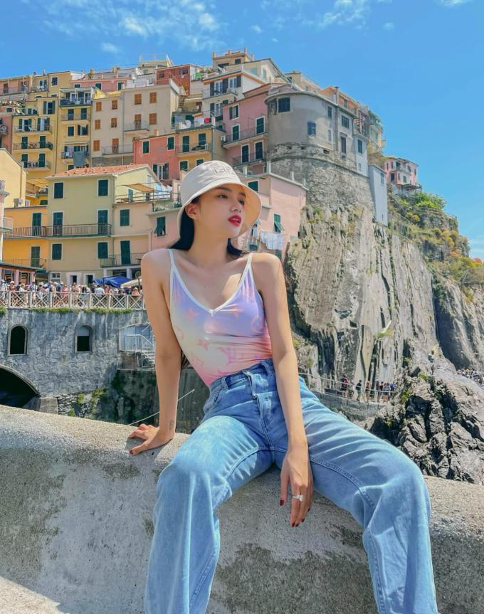 Hương Giang mix đồ sang chảnh ngút ngàn vi vu Pháp, Ý-3