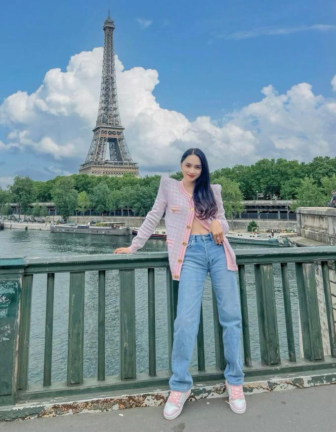 Hương Giang mix đồ sang chảnh ngút ngàn vi vu Pháp, Ý-5