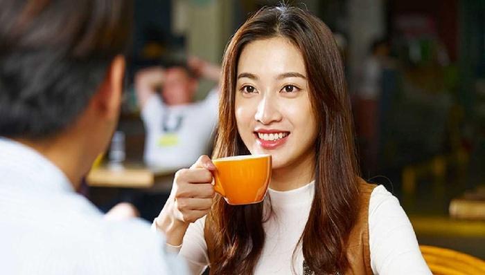 Cô gái run người vì bạn trai lương 120 triệu, 1 năm tặng quà 2 lần-2