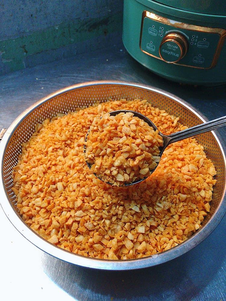 Mẹo phi tỏi vàng ruộm mà không cháy, cực ngon lại dễ làm-5