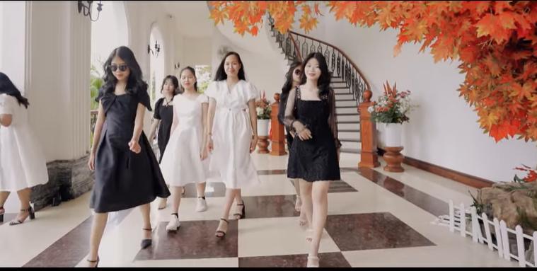 Ảnh kỷ yếu phong cách con nhà giàu của học sinh lớp 9 Quảng Trị-10