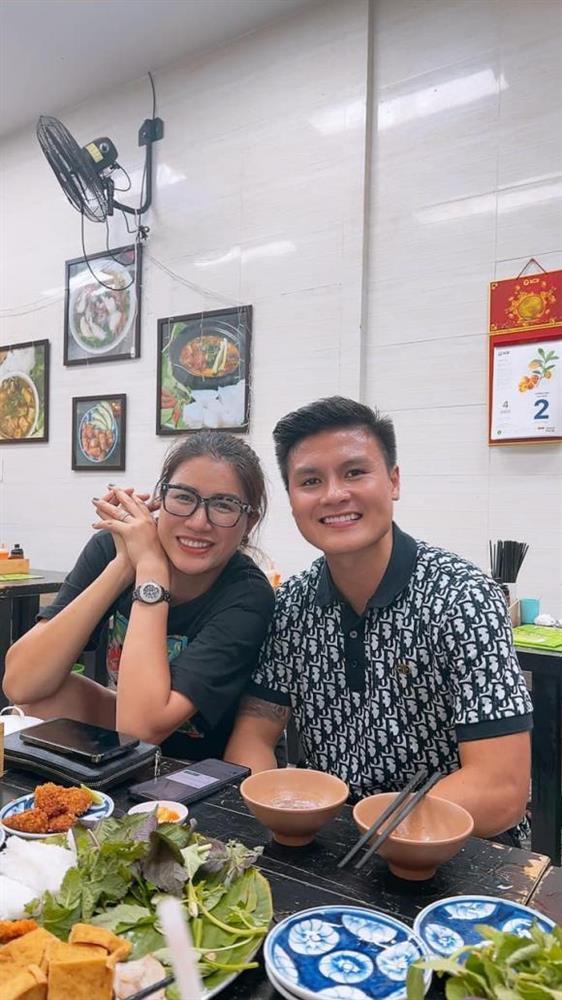 Ngã ngửa nhan sắc già chát của người yêu Quang Hải-1