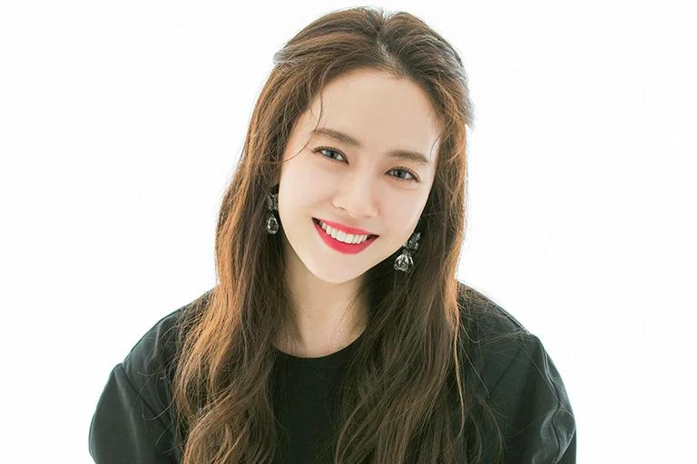 Mợ ngố Song Ji Hyo dưỡng da trẻ mãi không già tuổi 41-1