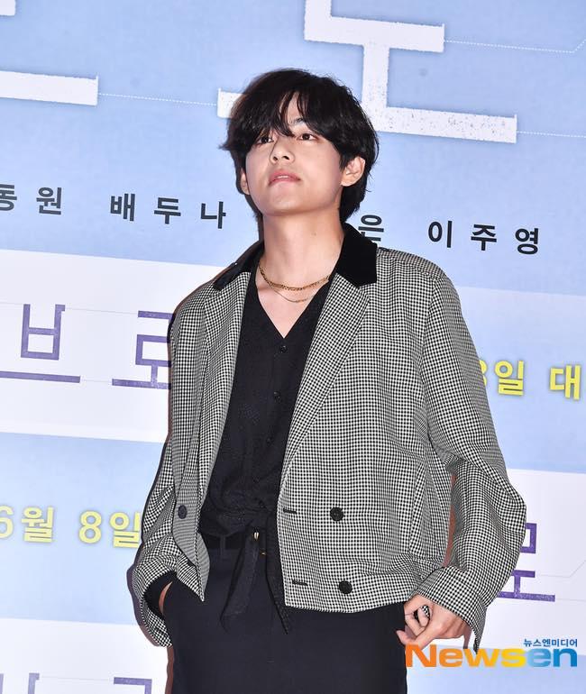 Lee Min Ho phát tướng, V (BTS) xuất hiện sau tin hẹn hò Jennie-6