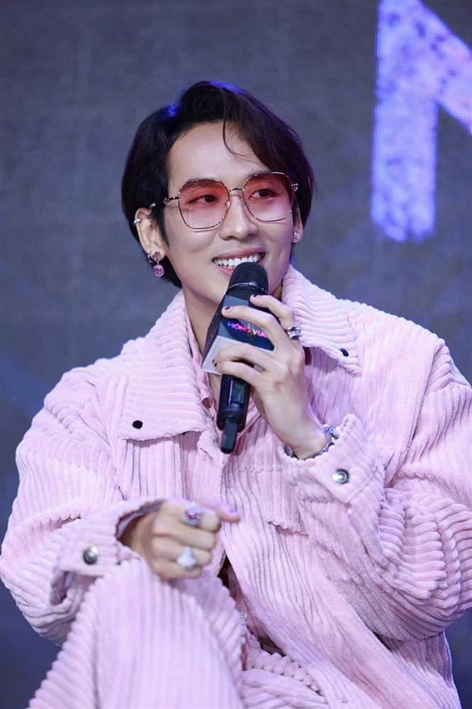 Tuấn Trần là chàng thơ của đạo diễn phim Em Chưa 18-4