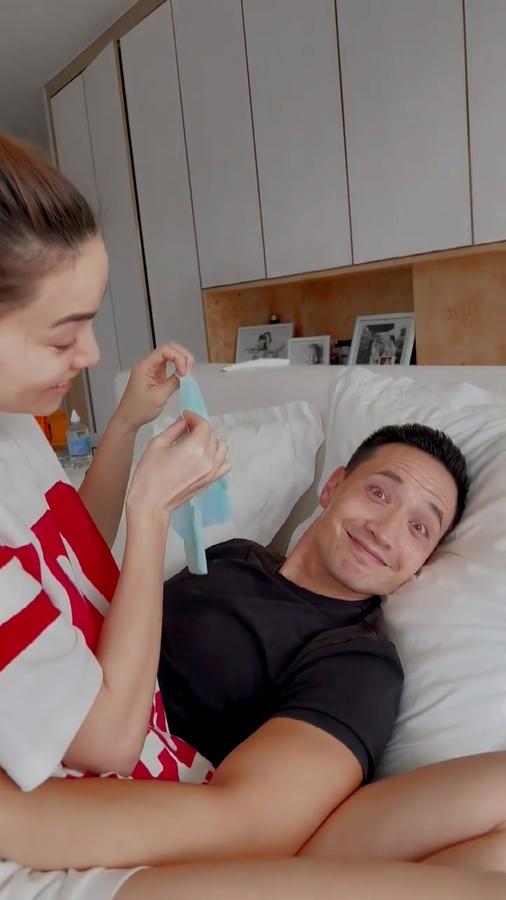 Kim Lý xuống sắc phát sợ dù được Hà Hồ chăm sóc kỹ-7