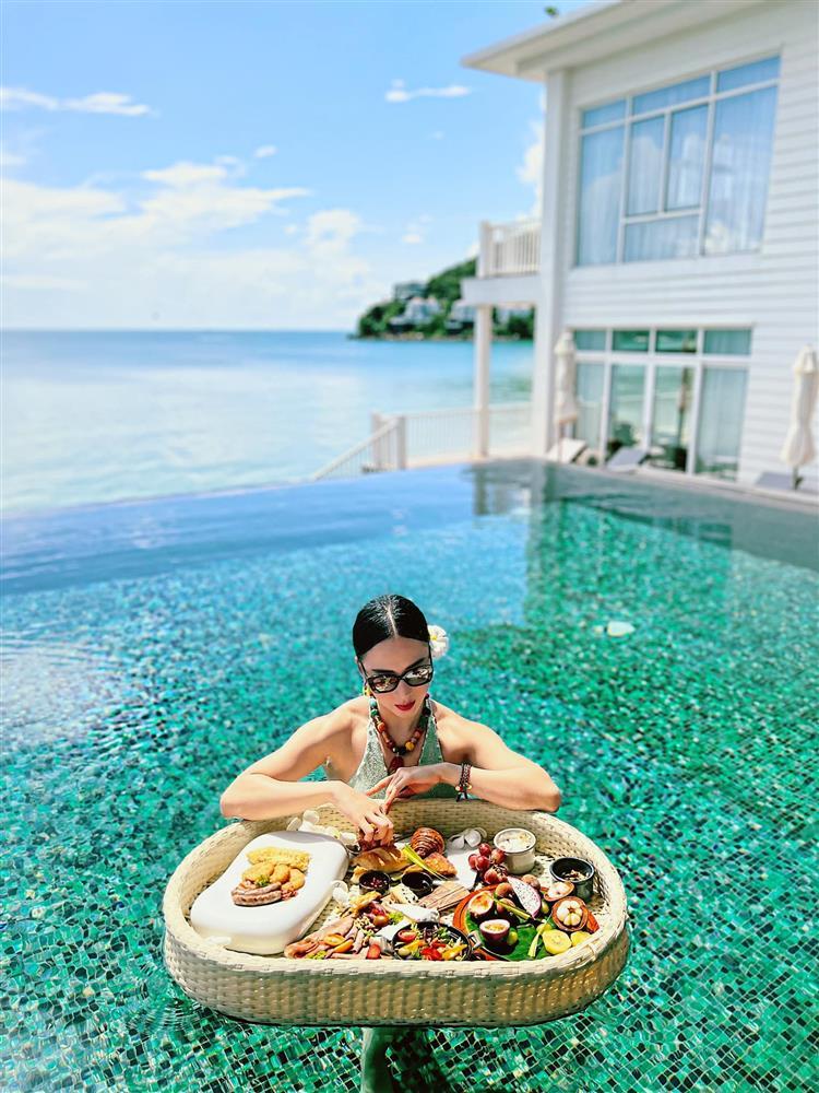 Angela Phương Trinh mặc bikini nhưng body đô vật nhìn phát hốt-2