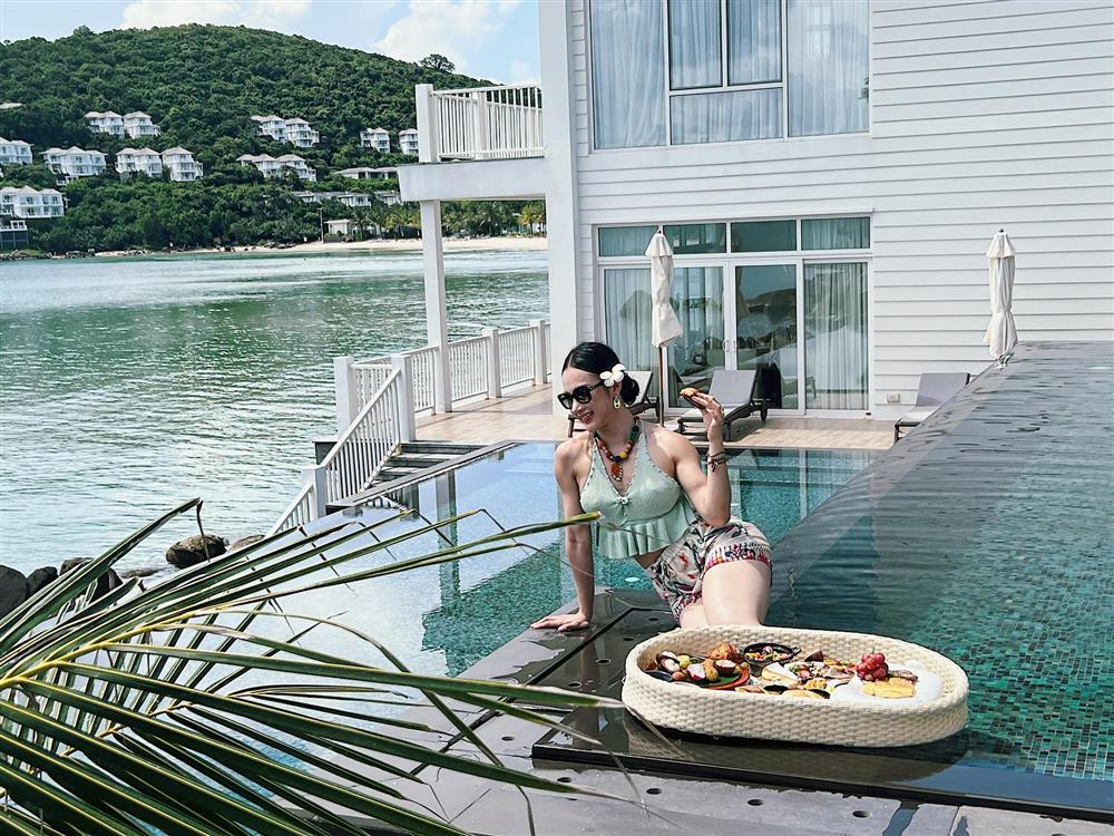 Angela Phương Trinh mặc bikini nhưng body đô vật nhìn phát hốt-6