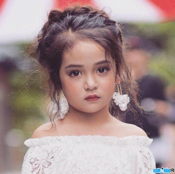 Child stars promise to become future beauties in Vietnamese movies-2