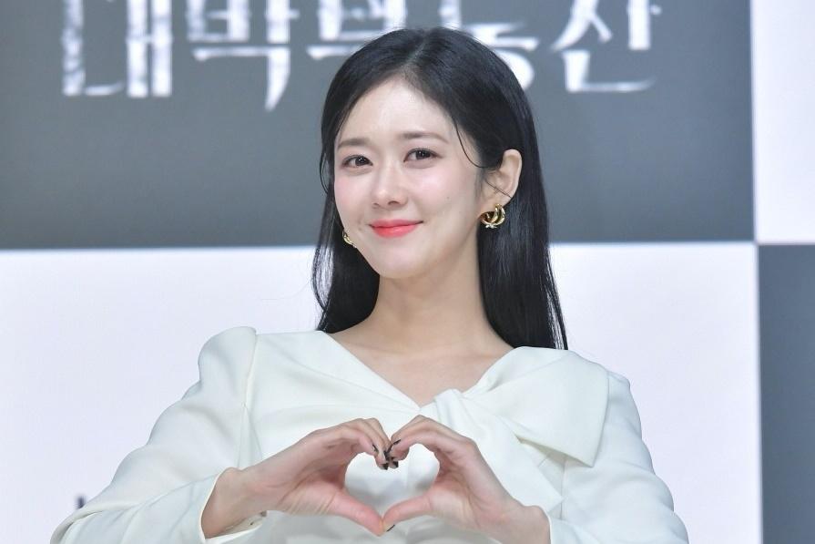 Jang Nara’s father talked about the pilot-in-law and the marriage rumors