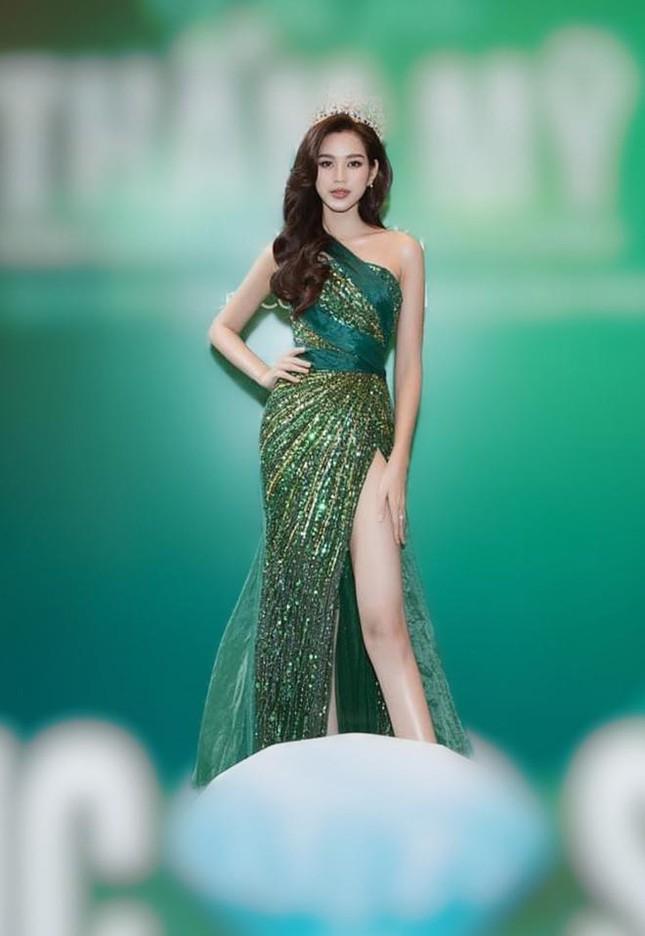 Ngân Khánh đẹp như Hoa hậu - Thùy Tiên sexy hết nấc-5