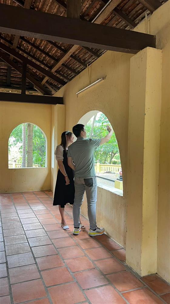 Phản ứng Bạch Lan Phương khi phụ nữ lạ đụng chạm Huỳnh Anh-1