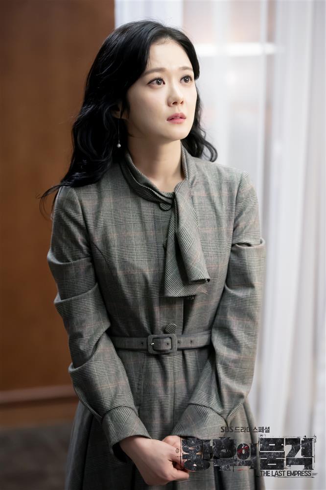 Jang Nara U40: Nhan sắc như ma cà rồng, mặc đẹp từ phim ra đời-6