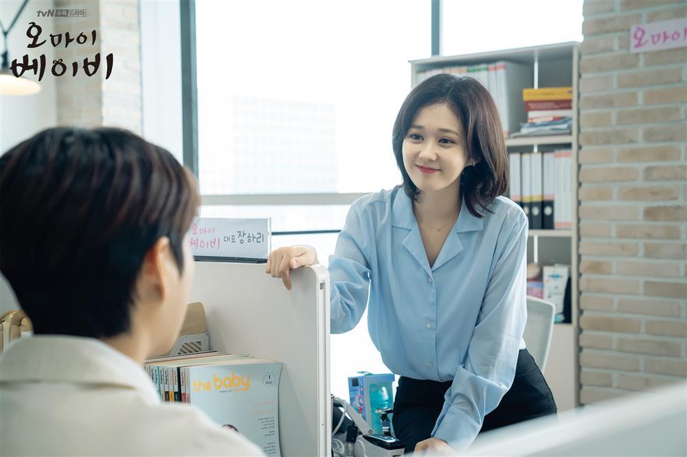 Jang Nara U40: Nhan sắc như ma cà rồng, mặc đẹp từ phim ra đời-13