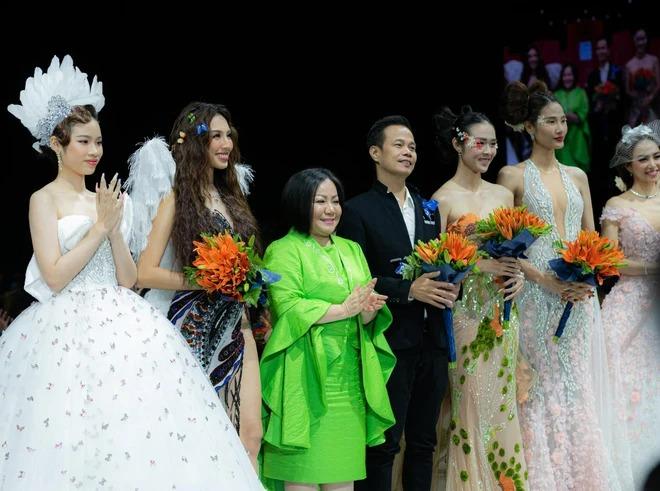 Thùy Tiên bị đào ảnh làm nền cho Lệ Hằng: Thời thế đã khác-9