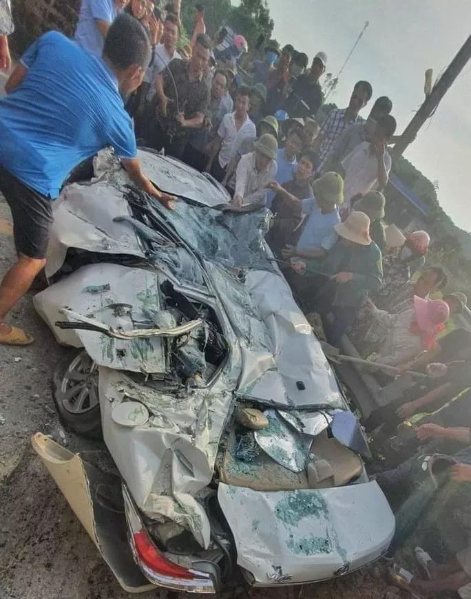 Xe tải đè nát xe con: Vì sao nam thanh niên sống sót kỳ diệu?-3