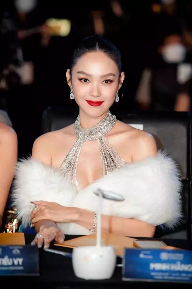 Đụng váy lộ hiểm, Thùy Tiên áp đảo Minh Hằng nhờ vương miện 12 tỷ-5