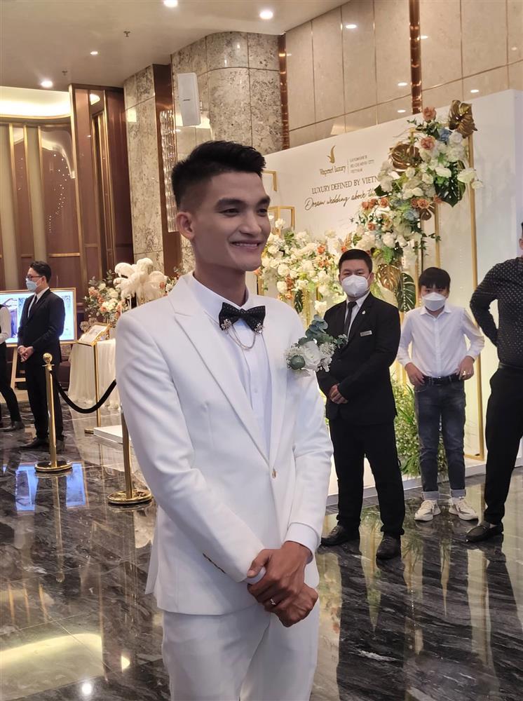 First photo of Mac Van Khoa's wedding, security has been tightened in many rounds-1