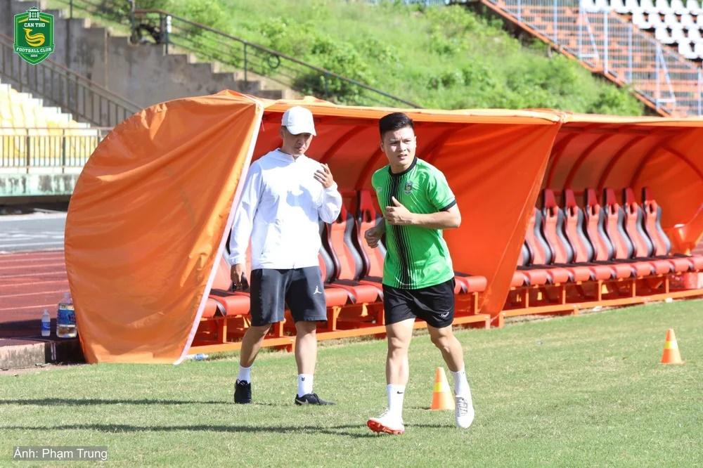 Vụ Quang Hải đi châu Âu nên sớm chốt, đừng lãng phí thời gian-1