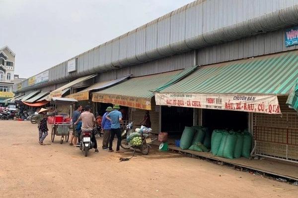 While sleeping, the kiosk owner at the wholesale market was stabbed to death